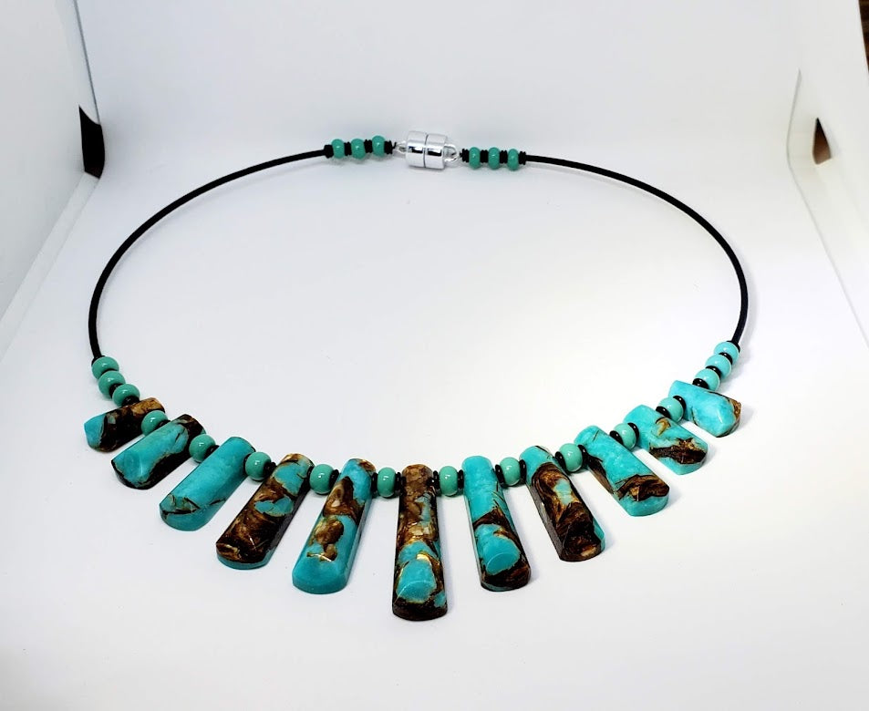 Turquoise Graduated Stone Sticks Necklace